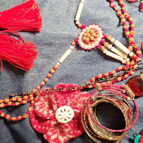 25 Bundle Lot Southwestern Boho Style Jewelry RED Themed Cowboy Hippie Wearable - Picture 2 of 10